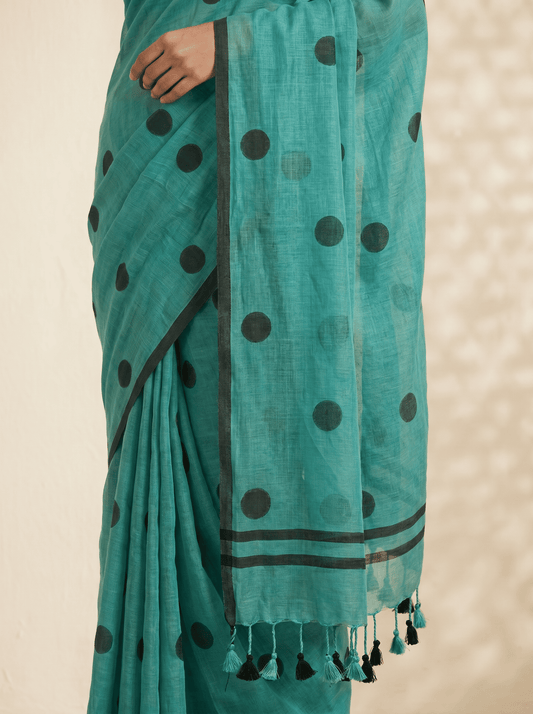 blue mul cotton polka dots saree